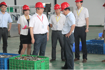 長虹集團公司頂層設(shè)計師視察長虹格潤